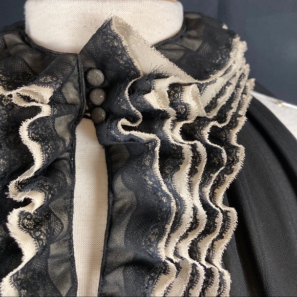 Robert Rodriguez for target ruffle button up sleeveless blouse - Picture 4 of 9